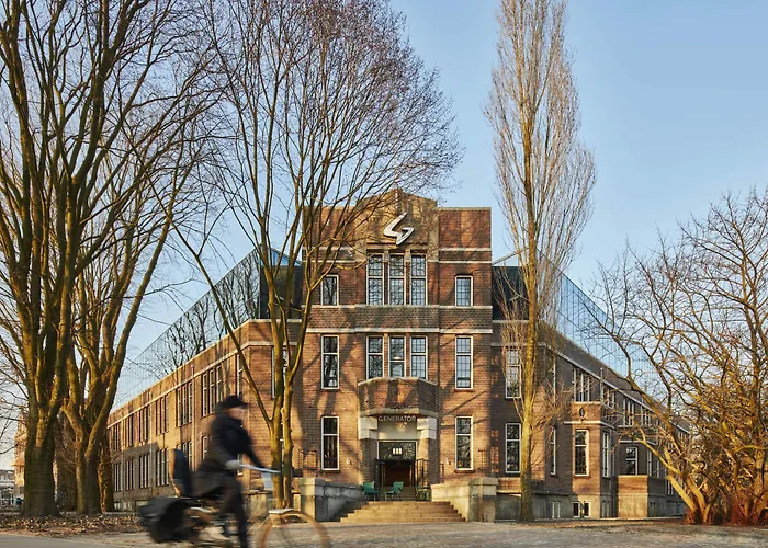 Generator AmsterdamHostal